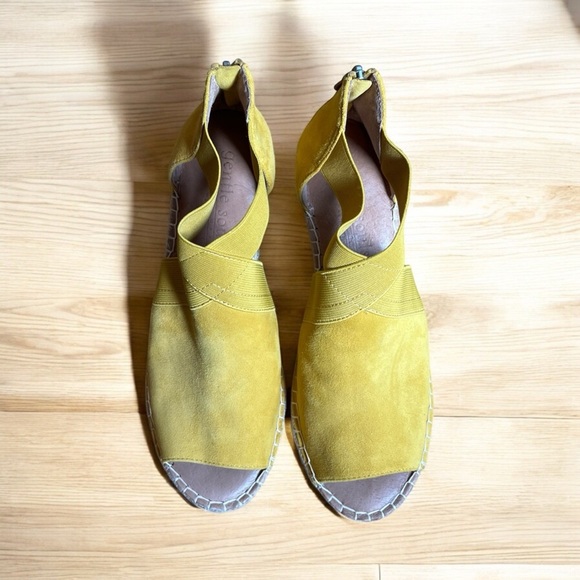 Gentle Souls Women’s Wedge Espadrilles Sandals - Picture 3 of 4